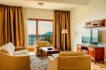 VILLA OAK LEAF RESIDENCES