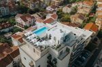 INFINITY HOTEL & MORE
